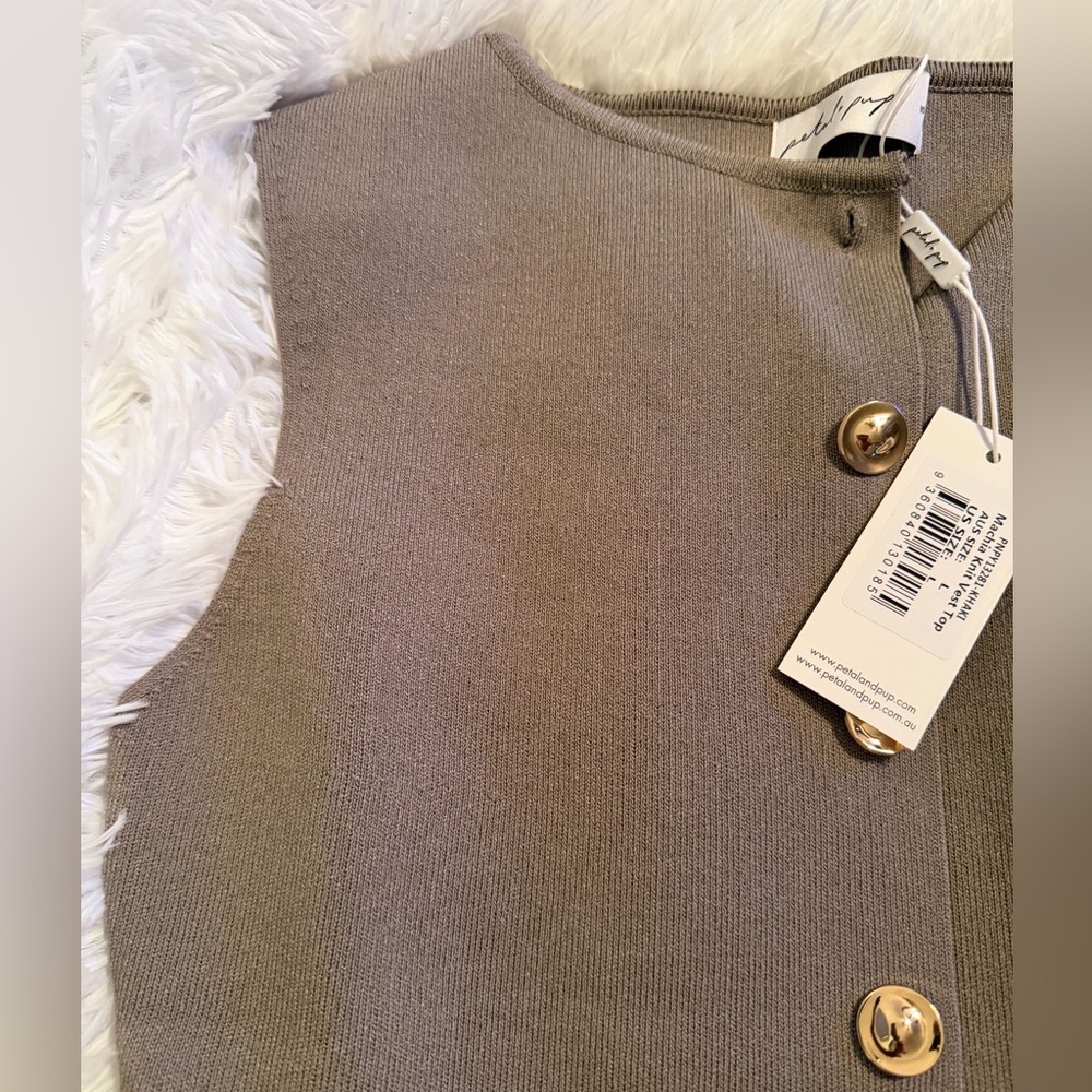 Petal and Pup Stylish Sleeveless Sweater Vest - Picture 10 of 12